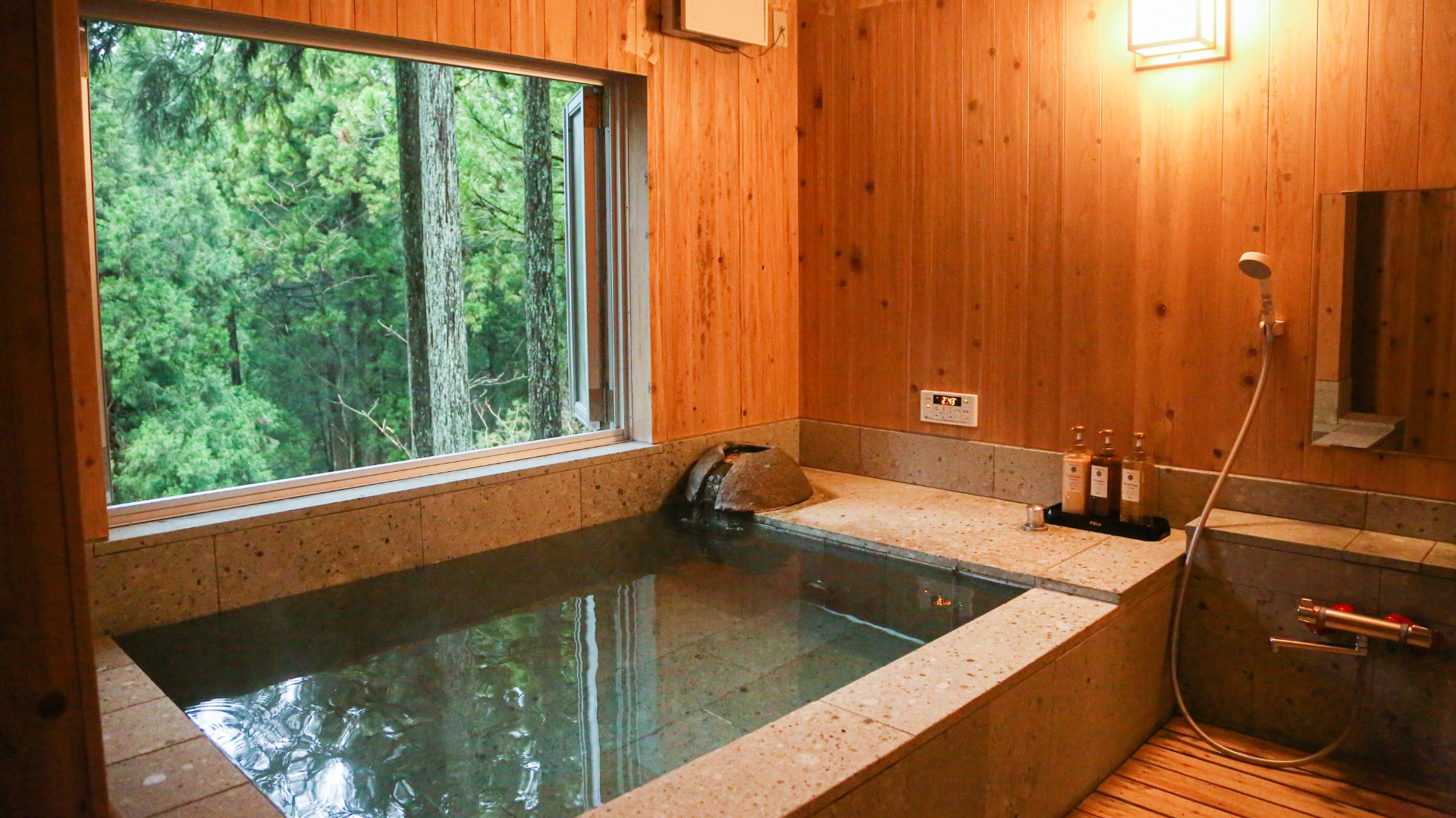 ルポの森の貸切風呂の写真